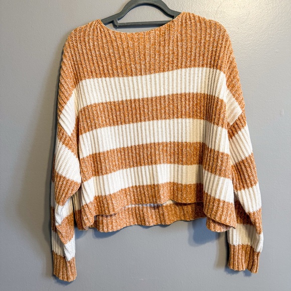 American Eagle Orange Cream Striped Chunky Knit Sweater Cropped Henley Size L - Picture 6 of 6